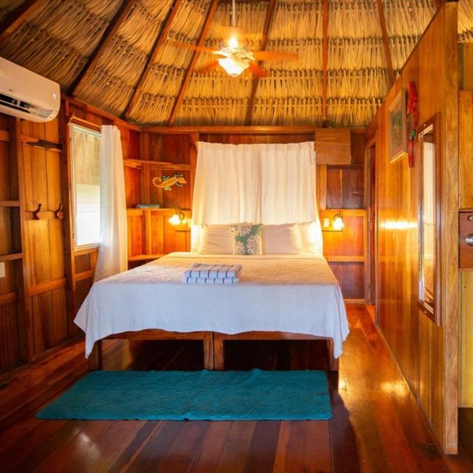 St. George'S Caye Resort Белиз Сити Екстериор снимка