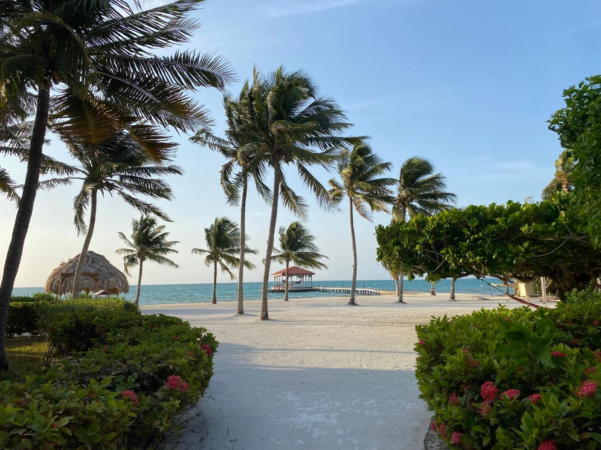 St. George'S Caye Resort Белиз Сити Екстериор снимка
