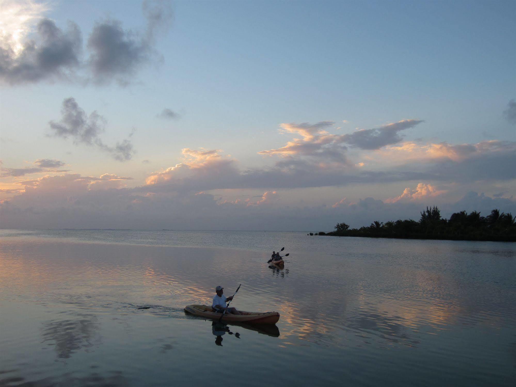 St. George'S Caye Resort Белиз Сити Екстериор снимка